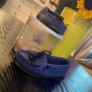 Minnetonka Kid’s Everyday Mocs Kilty Hardsole Dark Blue suede Toddler 11